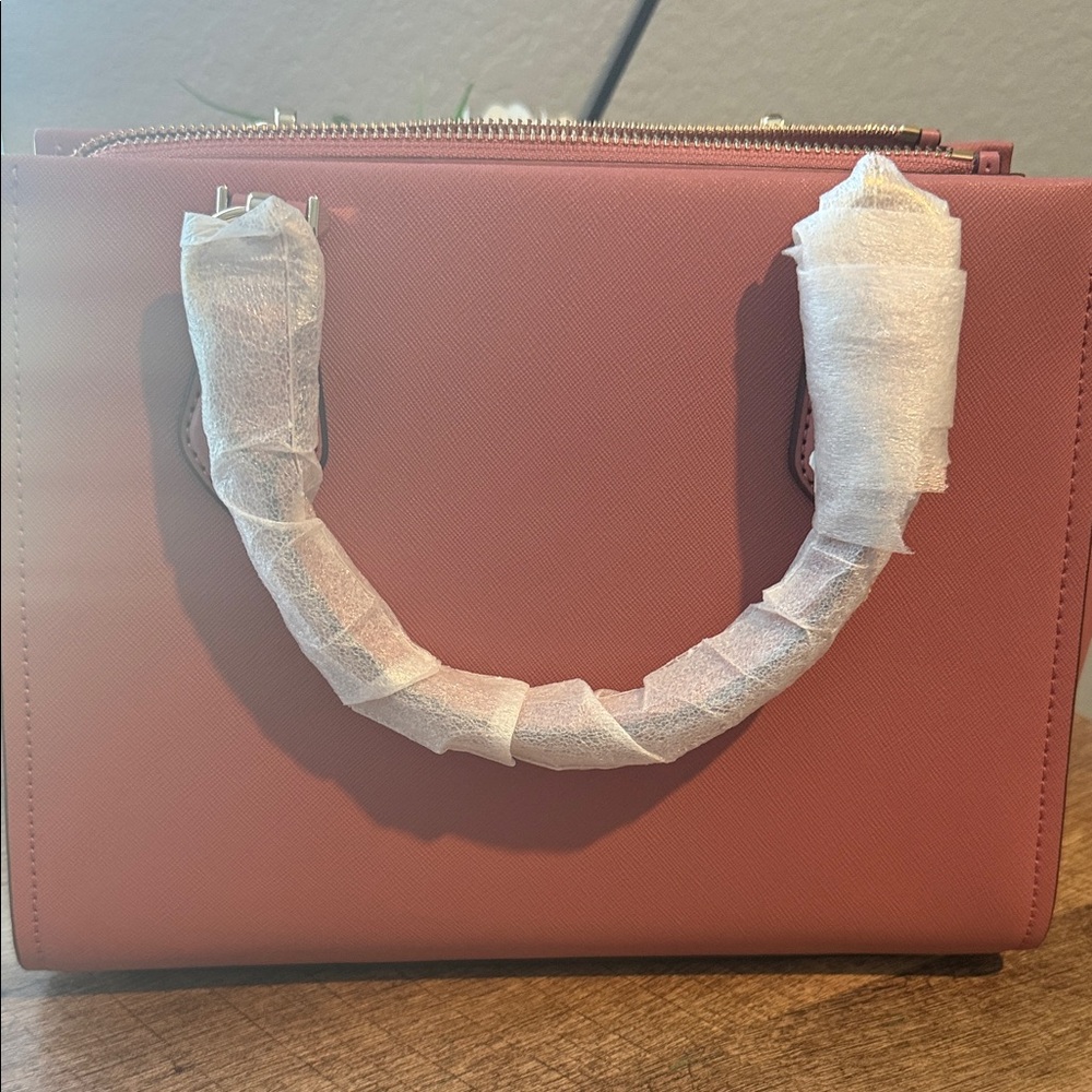 NWT Michael Kors Rose Satchel - Picture 2 of 4